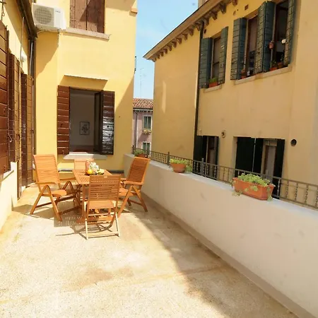 Venis Terrace Canal View Apartamento Veneza