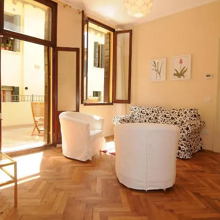 Venis Terrace Canal View Apartamento *